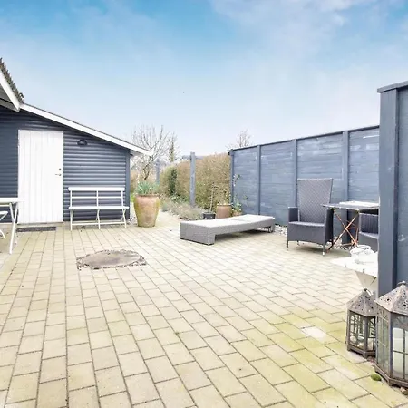 Dom wakacyjny Four Bedroom Holiday In
